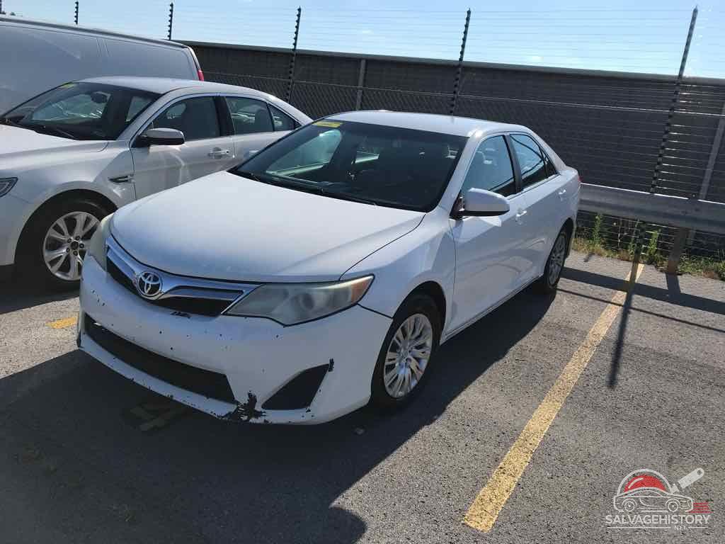 4T1BF1FK5EU417731 2014 TOYOTA CAMRY photo no. 4