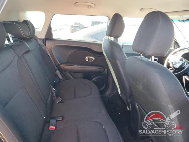 KNDJP3A55G7269060 2016 KIA SOUL photo no. 10