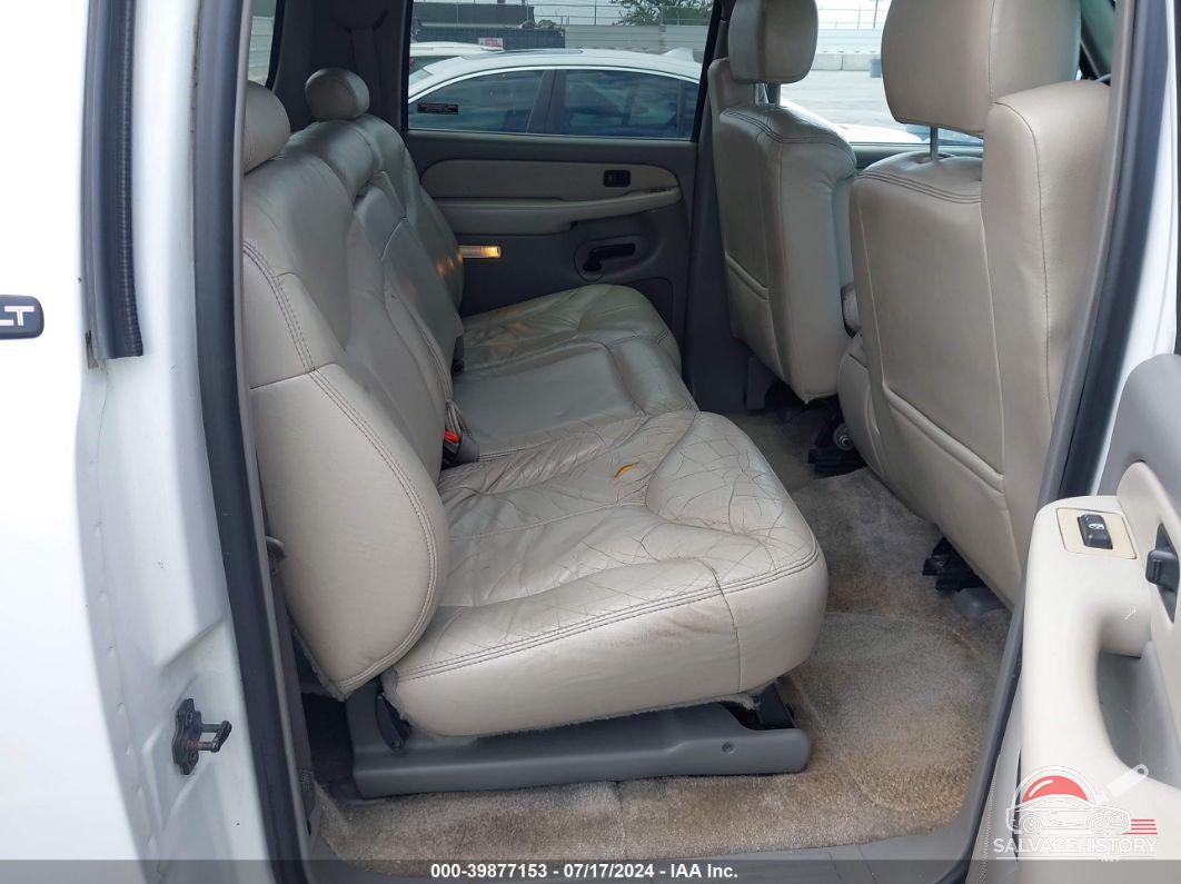 3GKEC16TXYG210329 2000 GMC YUKON XL 1500 photo no. 8