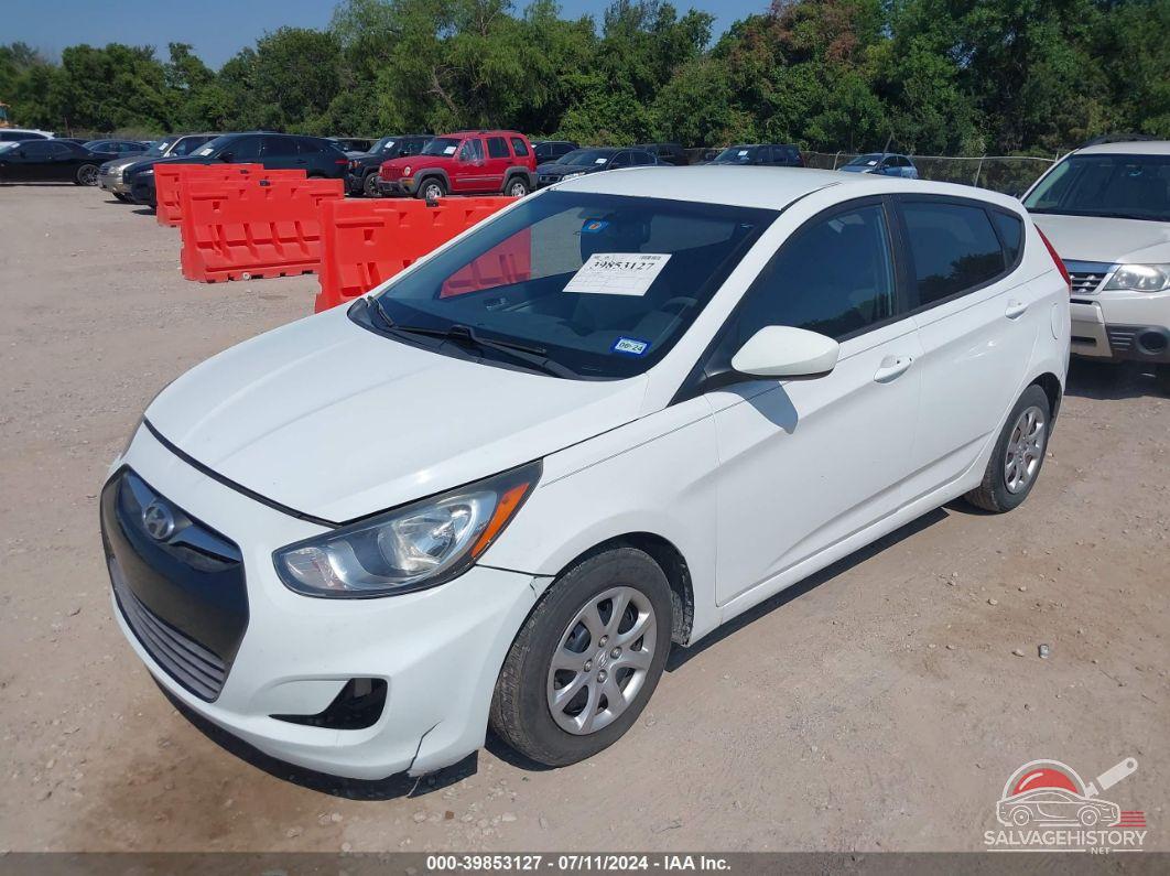 KMHCT5AE0DU099943 2013 HYUNDAI ACCENT photo no. 2