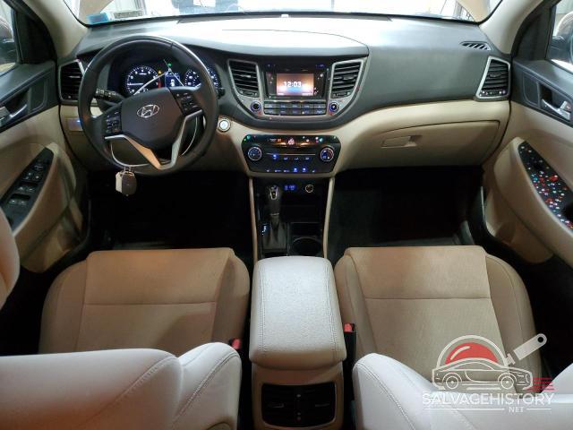 KM8J3CA27HU390754 2017 HYUNDAI TUCSON photo no. 8