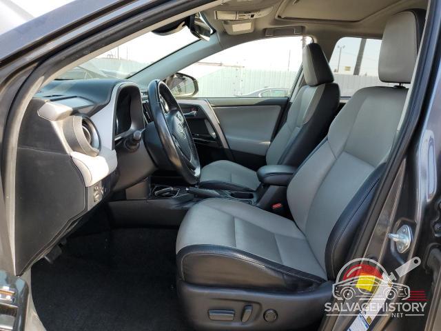 JTMDJREV3HD075903 2017 TOYOTA RAV4 photo no. 7