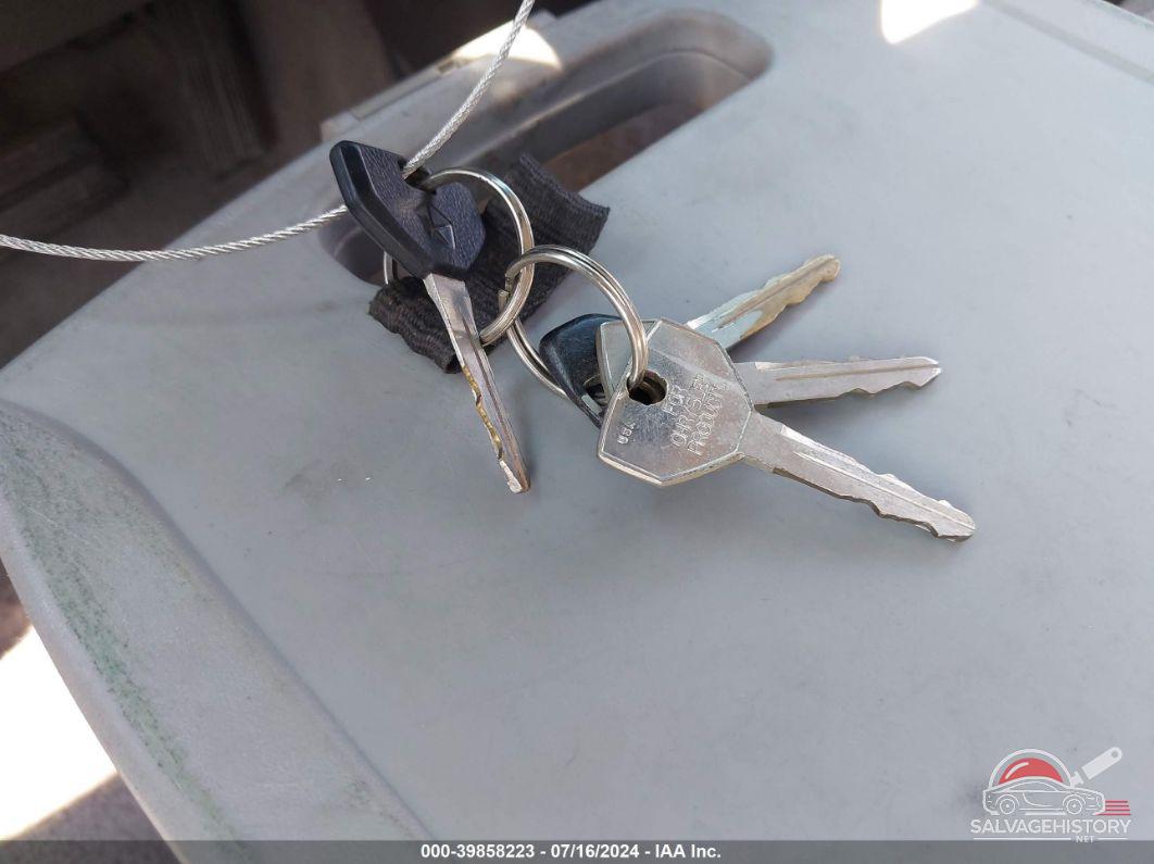 1B3HD46TXRF326755 1994 DODGE INTREPID photo no. 11