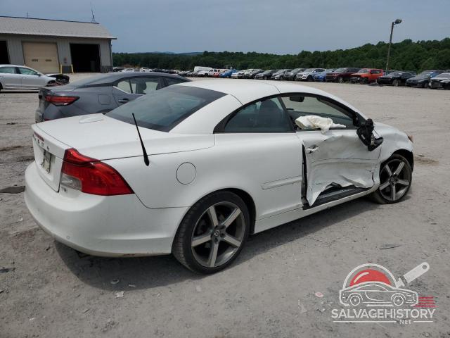 YV1672MCXBJ113550 2011 VOLVO C70 photo no. 3