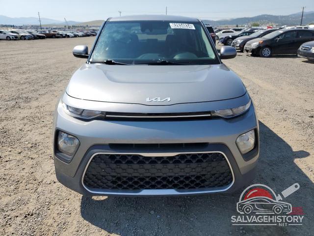 KNDJ23AU1N7806171 2022 KIA SOUL photo no. 5