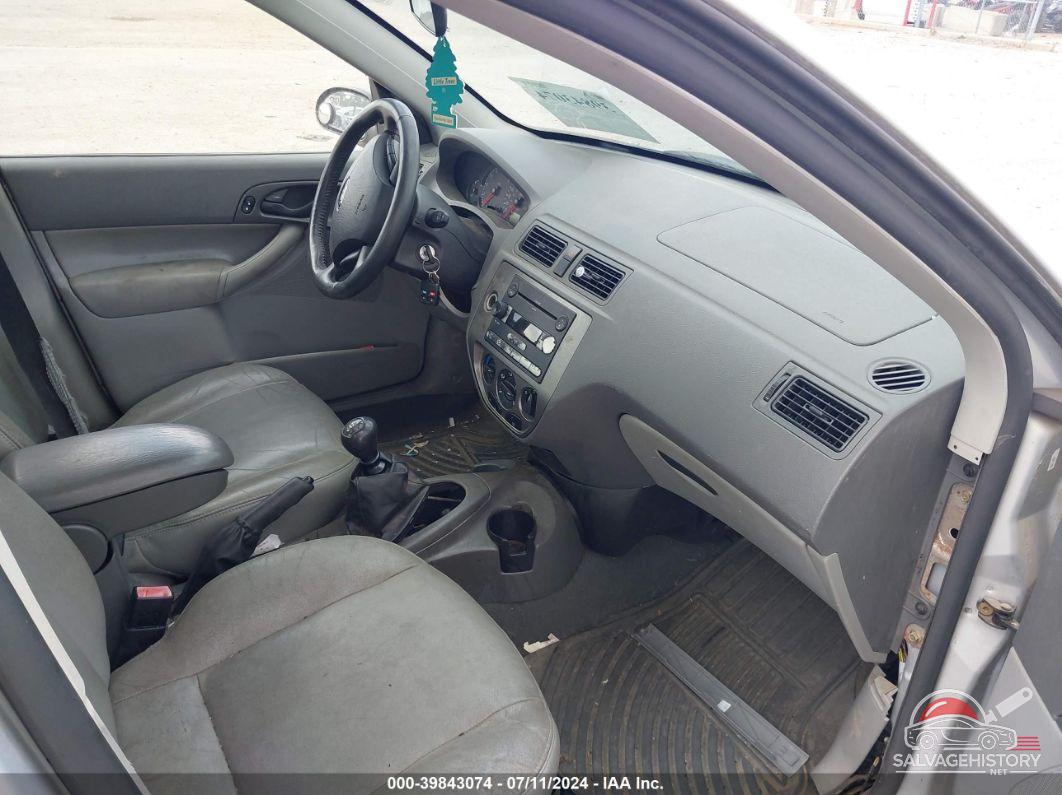 1FAFP34N65W221531 2005 FORD FOCUS photo no. 5