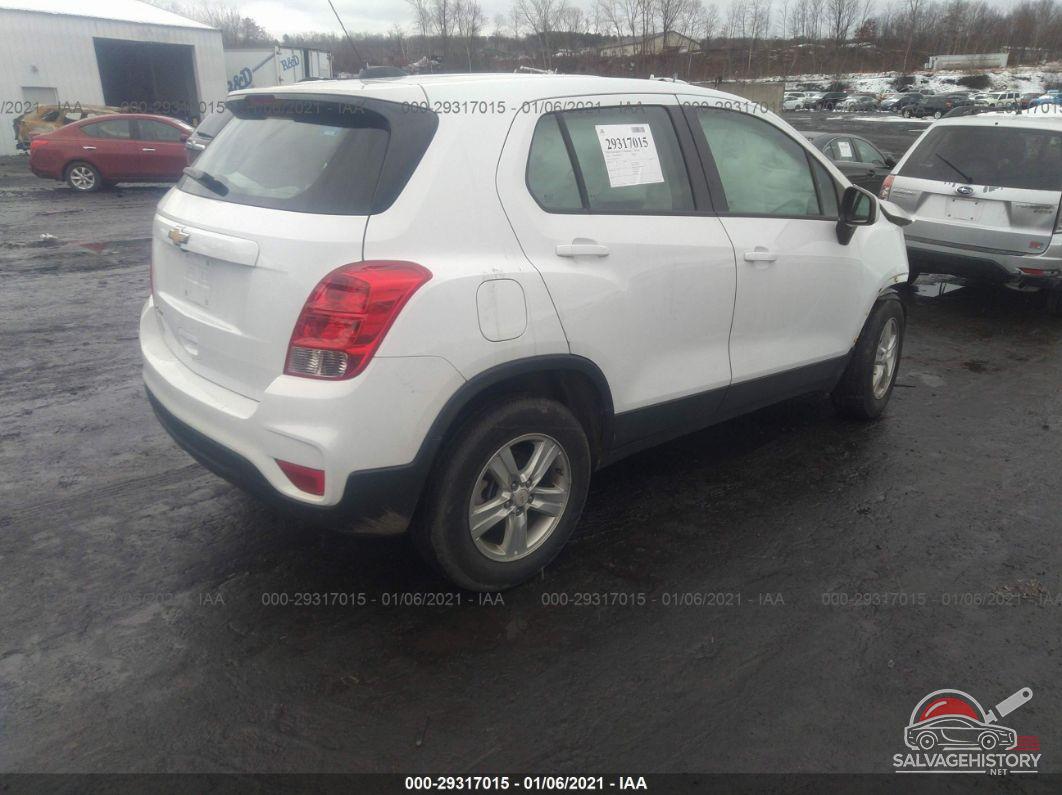 KL7CJNSB2JB712132 2018 CHEVROLET TRAX photo no. 4