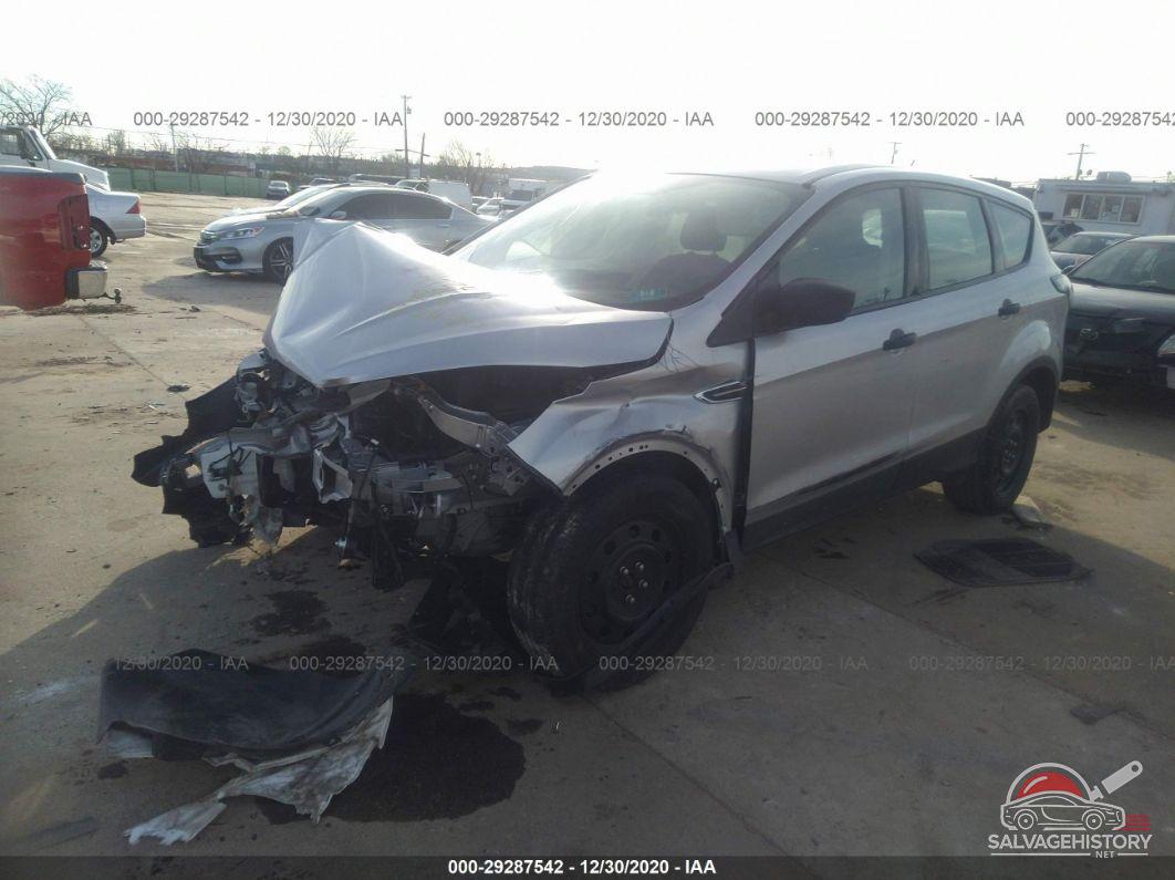 1FMCU0F76HUB97021 2017 FORD ESCAPE photo no. 2