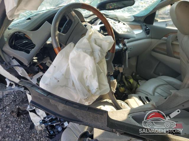5GALRCED3AJ202960 2010 BUICK ENCLAVE photo no. 8
