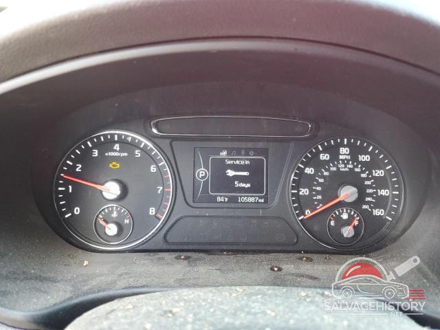 5XYPGDA30HG262066 2017 KIA SORENTO photo no. 9