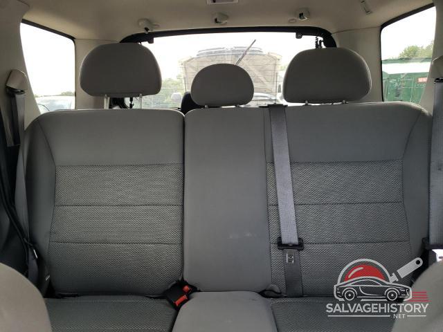 1FMCU93136KD01834 2006 FORD ESCAPE photo no. 10