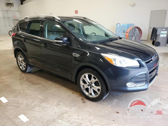 1FMCU0JX4FUA90621 2015 FORD ESCAPE photo no. 4