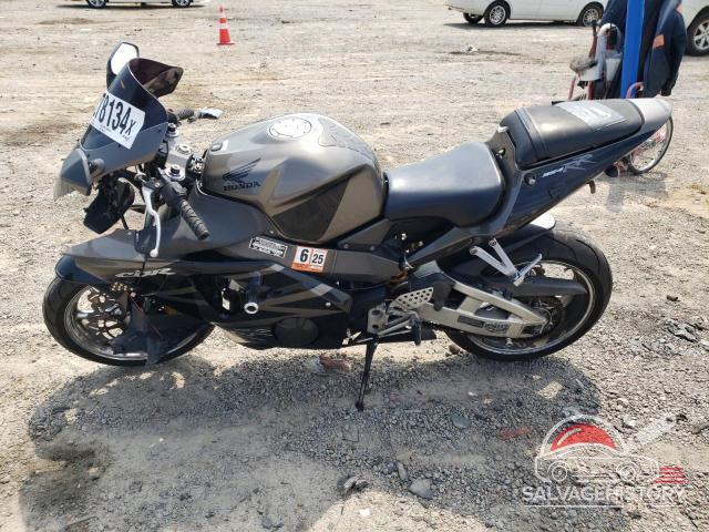 JH2SC501X3M100195 2003 HONDA CBR CYCLE photo no. 3
