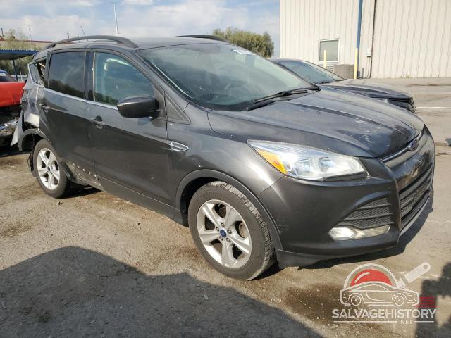 1FMCU0GX7GUC75710 2016 FORD ESCAPE photo no. 4
