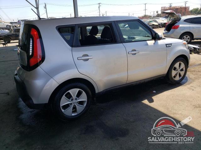 KNDJN2A21G7863683 2016 KIA SOUL photo no. 3