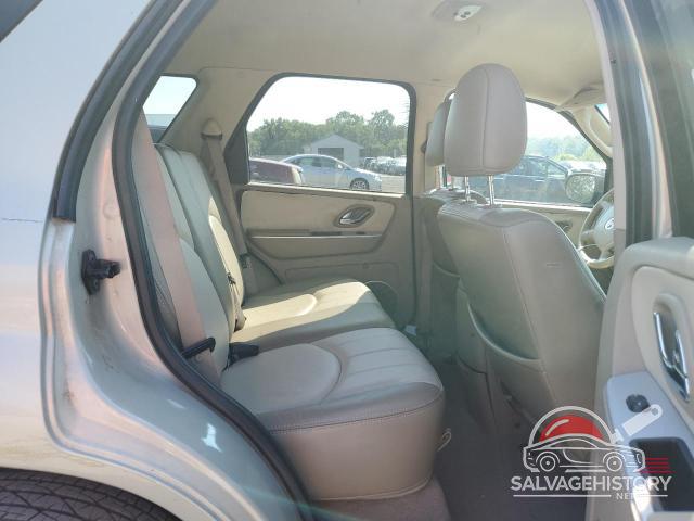 4M2CU56125DJ15417 2005 MERCURY MARINER photo no. 11