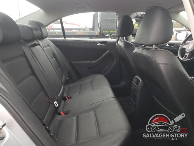 3VWBP7AJ2CM110678 2012 VOLKSWAGEN JETTA photo no. 10