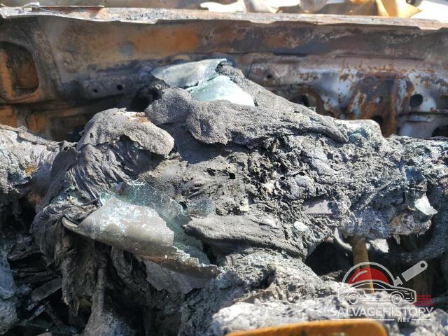 4T4BE46KX8R021891 2008 TOYOTA CAMRY photo no. 9