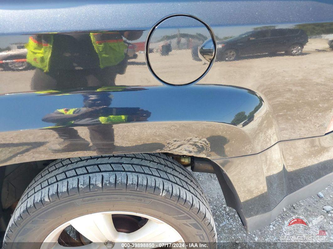 1J4NT4GB0BD215444 2011 JEEP PATRIOT photo no. 6