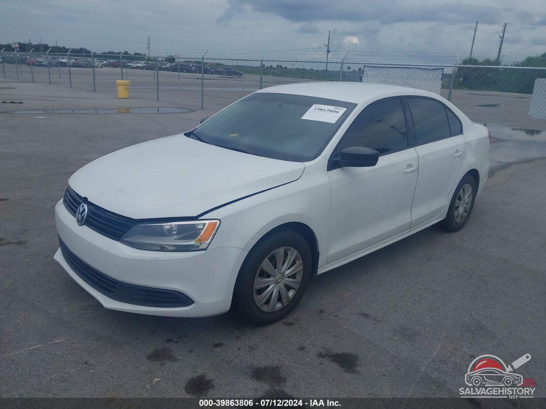 3VW2K7AJ0EM411046 2014 VOLKSWAGEN JETTA photo no. 2