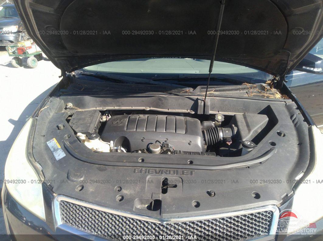 1GNKRGED4BJ214142 2011 CHEVROLET TRAVERSE photo no. 10