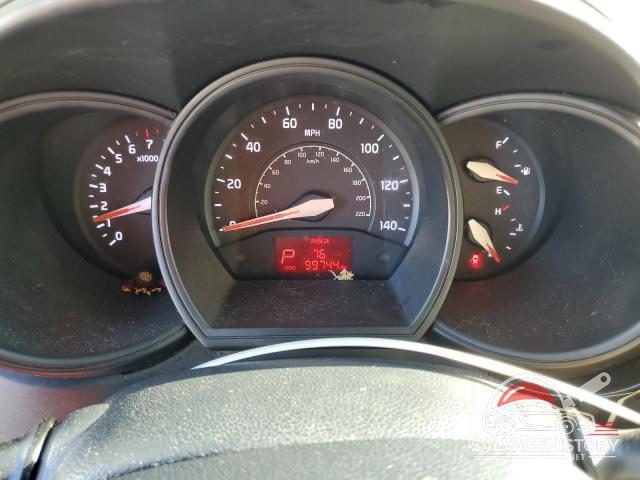 KNADM4A32H6055495 2017 KIA RIO photo no. 9
