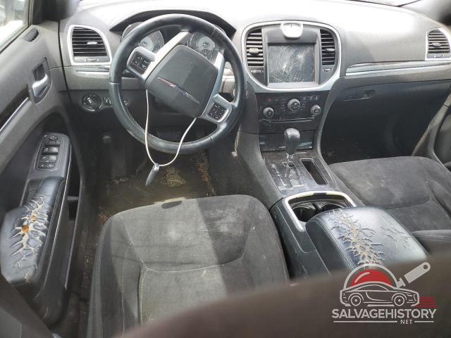 2C3CA4CG1BH611376 2011 CHRYSLER 300 photo no. 8