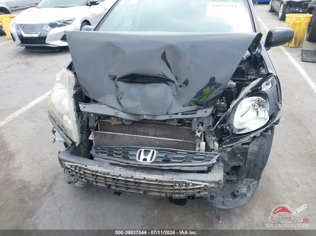 JHMGE8H52DC046334 2013 HONDA FIT photo no. 6
