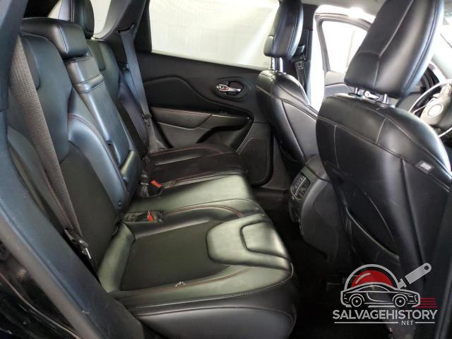 1C4PJMBN1KD389240 2019 JEEP CHEROKEE photo no. 11