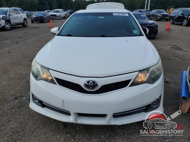 4T1BF1FK7EU799034 2014 TOYOTA CAMRY photo no. 5