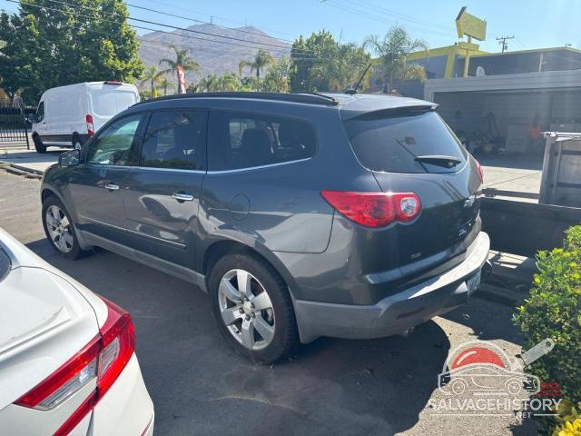 1GNKVLED1BJ366092 2011 CHEVROLET TRAVERSE photo no. 4