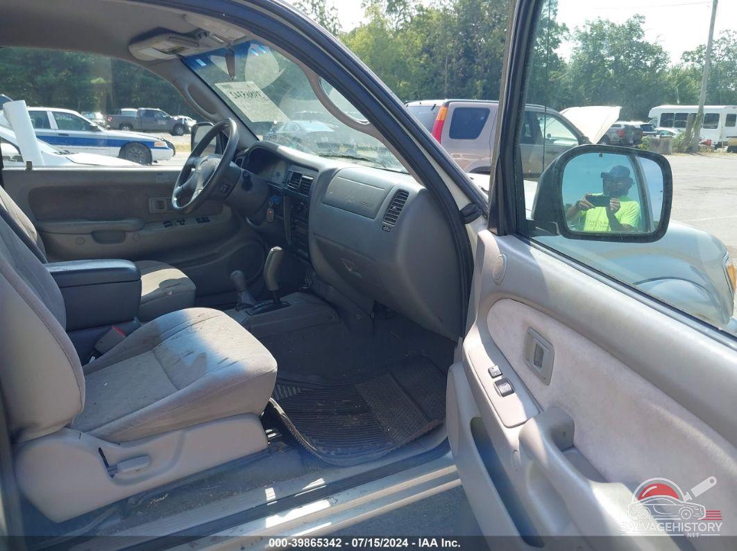 5TEWN72N84Z387822 2004 TOYOTA TACOMA photo no. 5