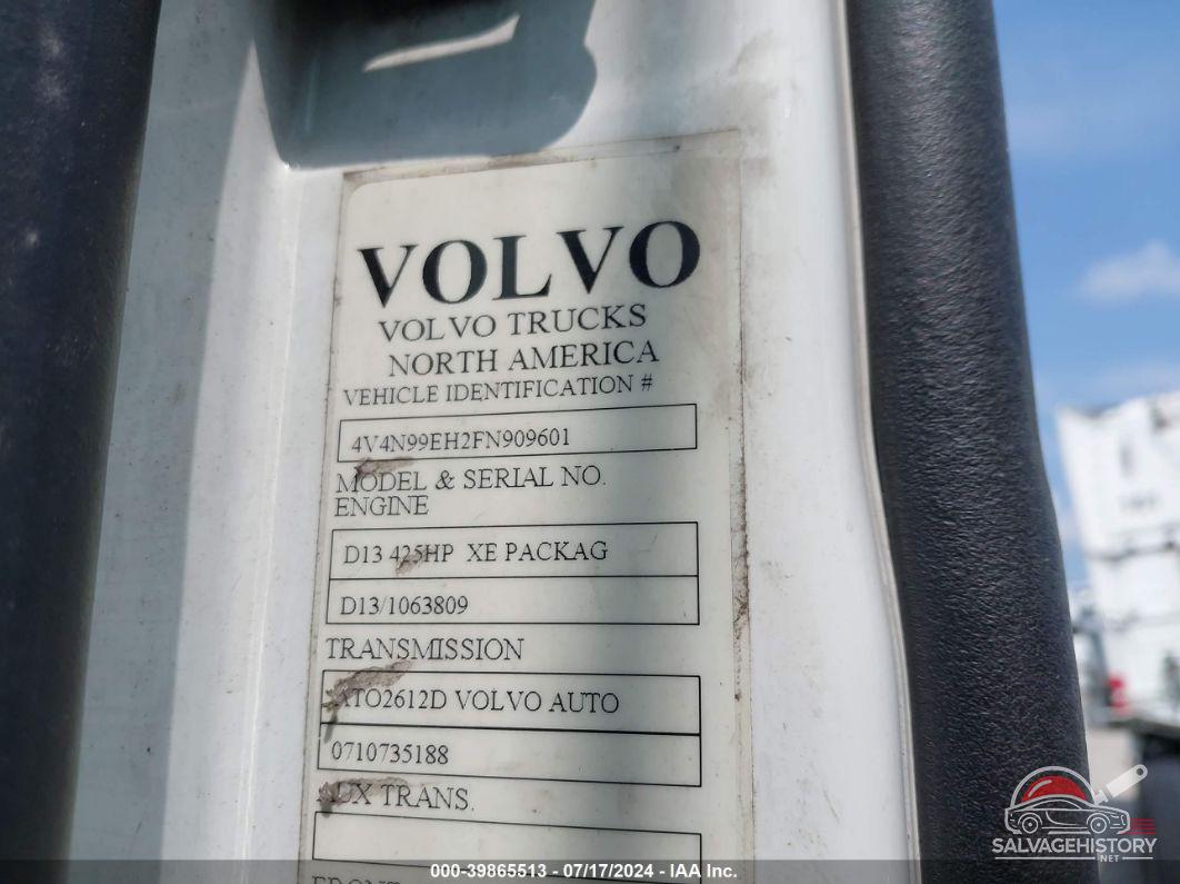 4V4N99EH2FN909601 2015 VOLVO VN photo no. 8