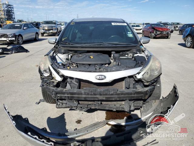 KNAFK4A62F5401007 2015 KIA FORTE photo no. 5