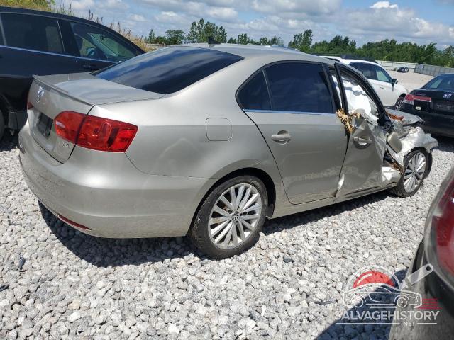 3VWL17AJ5EM260549 2014 VOLKSWAGEN JETTA photo no. 3