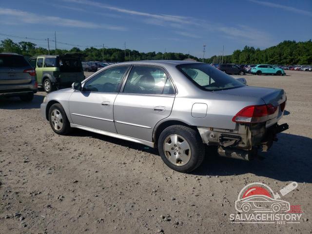1HGCG16502A081775 2002 HONDA ACCORD photo no. 2
