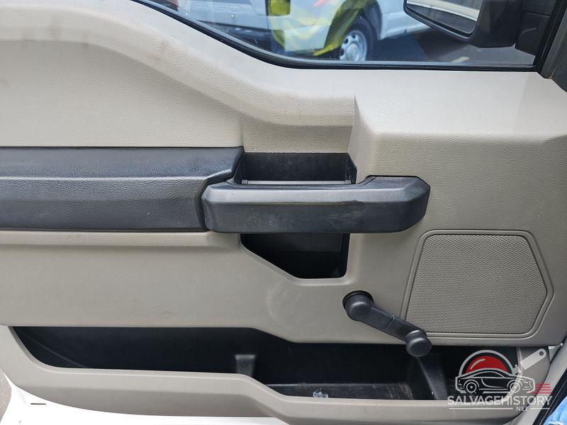 1FTMF1EB4KKE24725 2019 FORD F-150 photo no. 4