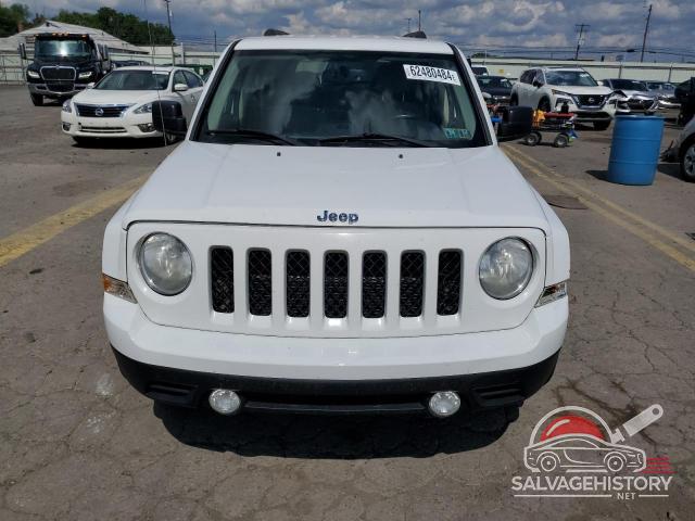 1J4NF1GB3BD207425 2011 JEEP PATRIOT photo no. 5