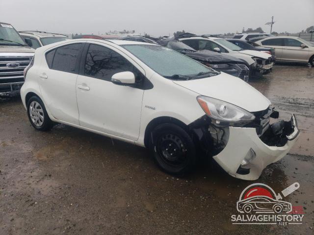 JTDKDTB39F1093965 2015 TOYOTA PRIUS photo no. 4
