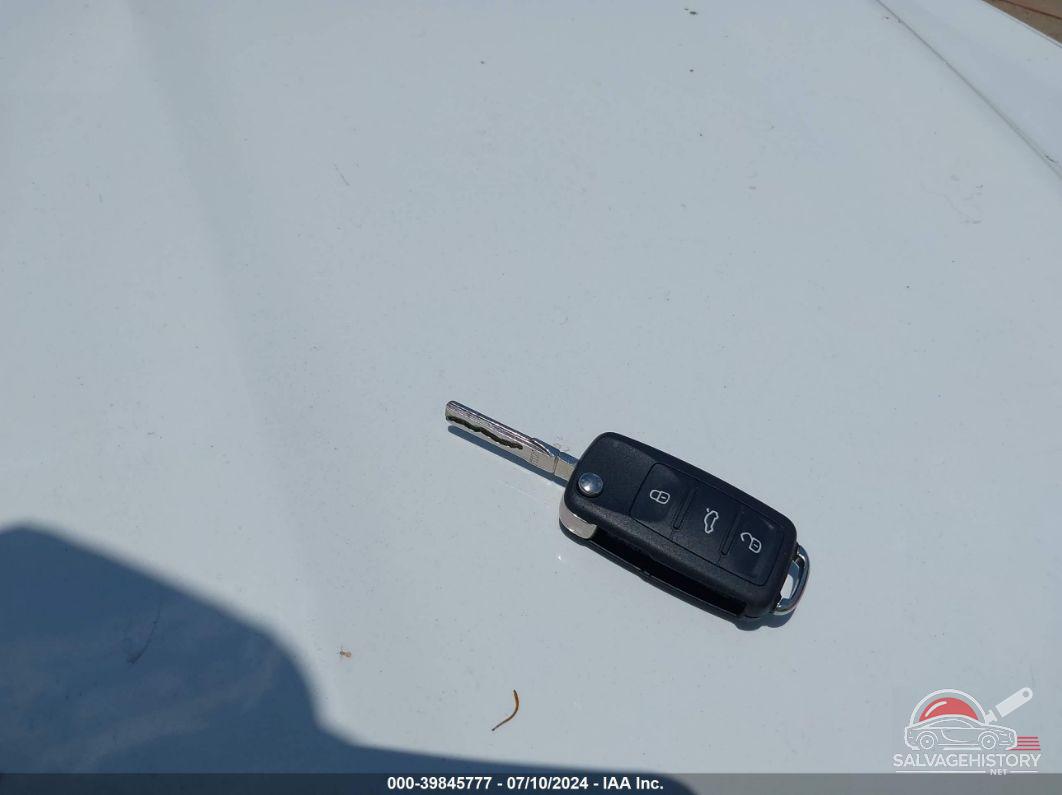 3VWDB7AJ8HM361302 2017 VOLKSWAGEN JETTA photo no. 11