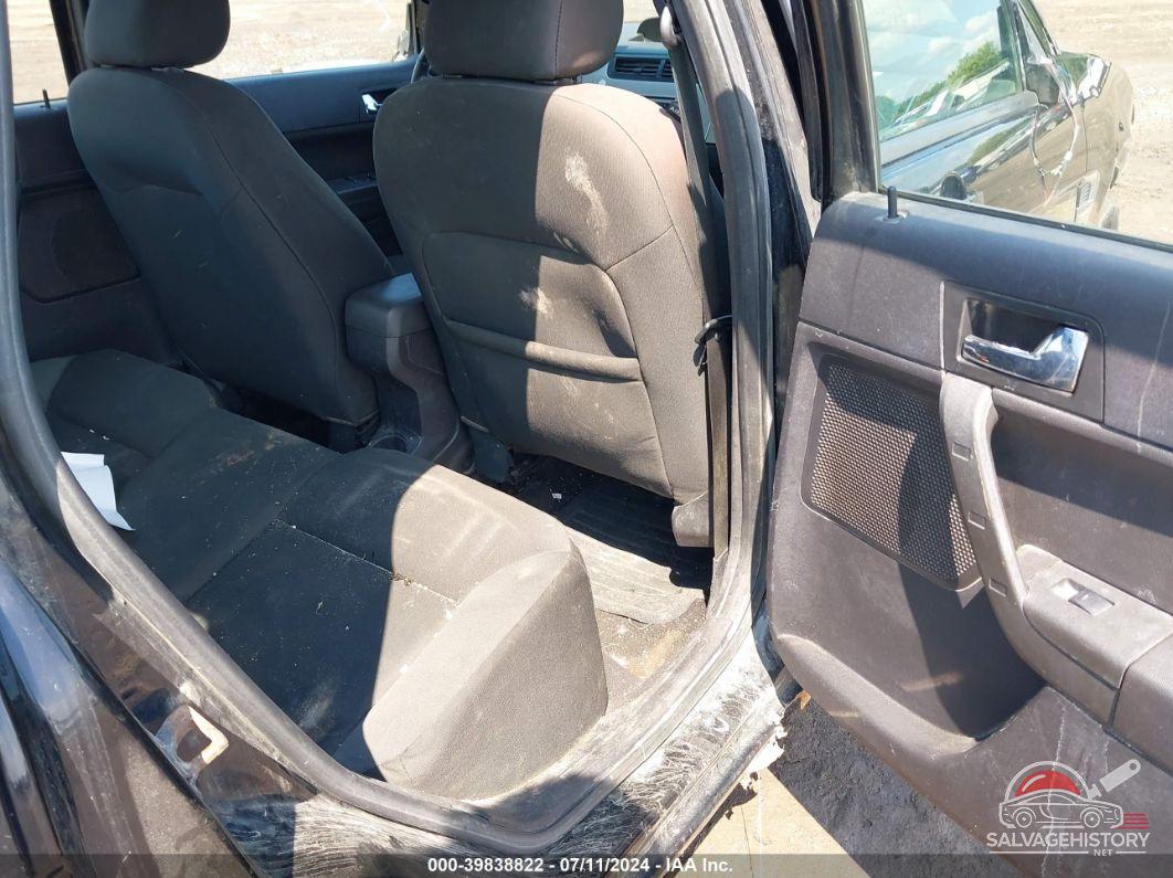 1FAHP35N98W280360 2008 FORD FOCUS photo no. 8