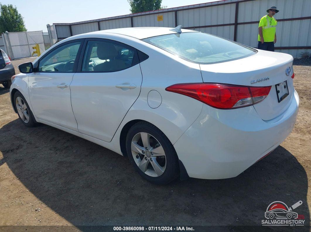 5NPDH4AE7DH428054 2013 HYUNDAI ELANTRA photo no. 3