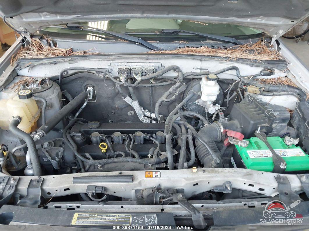 1FMCU0C7XAKC96012 2010 FORD ESCAPE photo no. 10