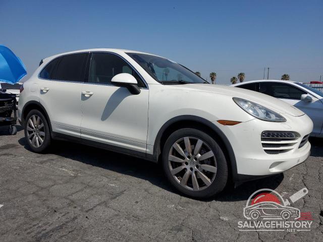 WP1AA2A20BLA05177 2011 PORSCHE CAYENNE photo no. 4