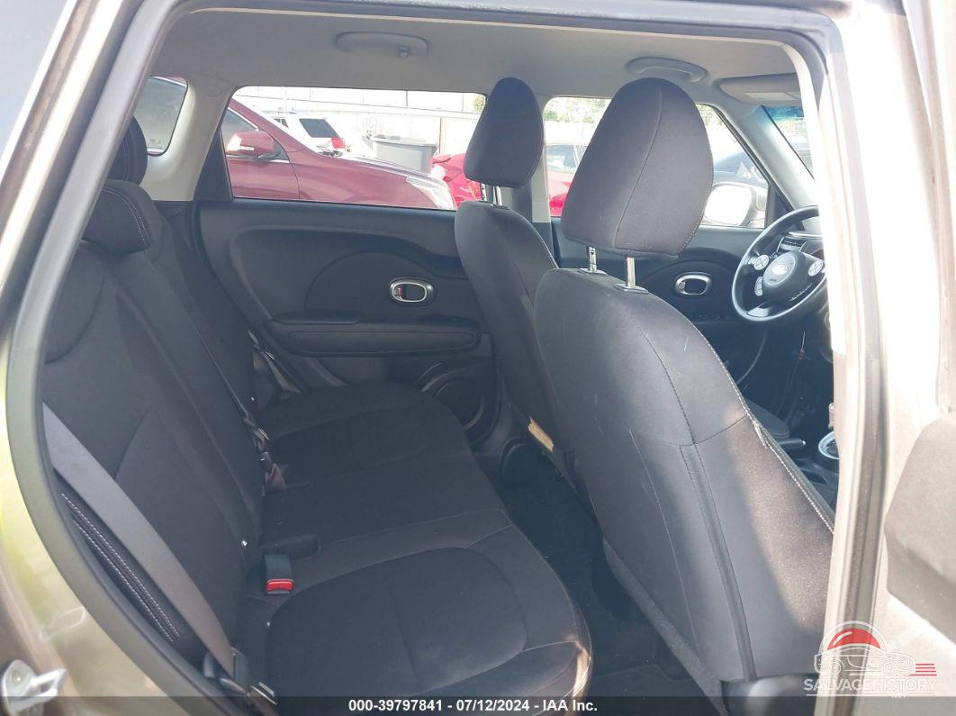KNDJN2A26G7278890 2016 KIA SOUL photo no. 8