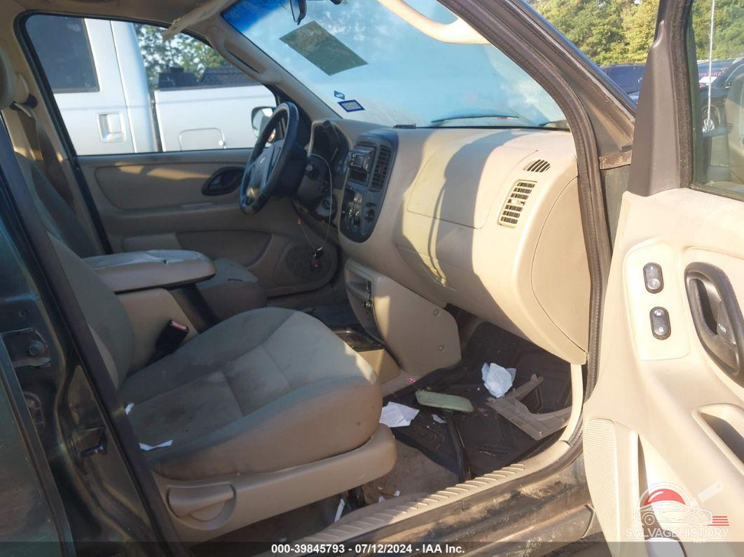 1FMYU02133KD39580 2003 FORD ESCAPE photo no. 5