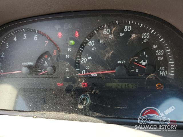 JTDBE32K820014273 2002 TOYOTA CAMRY photo no. 9