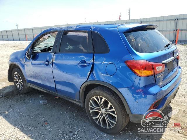 JA4AP3AU9JZ018975 2018 MITSUBISHI OUTLANDER photo no. 2