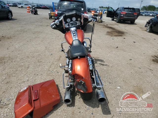 1HD1KBM16BB655928 2011 HARLEY-DAVIDSON FL photo no. 4