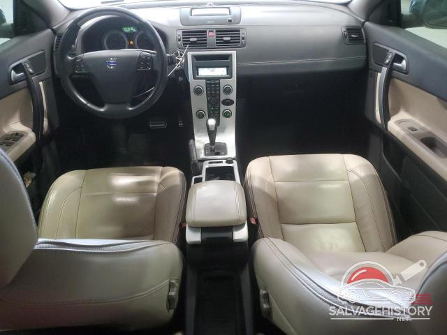 YV1672MC2CJ129405 2012 VOLVO C70 photo no. 8